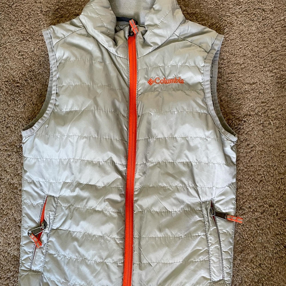 Columbia vest